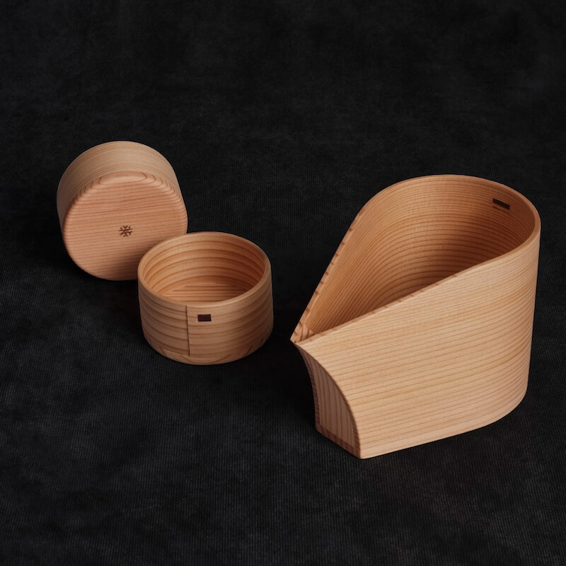 AKITA BENTWOOD SAKE SET